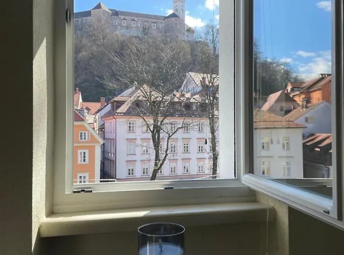 Old Town Theatre Staircase Apartament Lublana